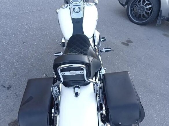 2011 Harley-Davidson Fat Bob, белый, 850000 рублей - вид 6