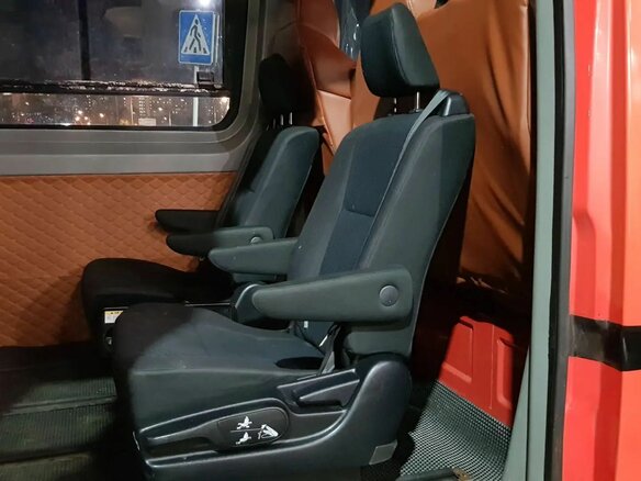 2006 Mercedes-Benz Sprinter, красный, 1450000 рублей - вид 18
