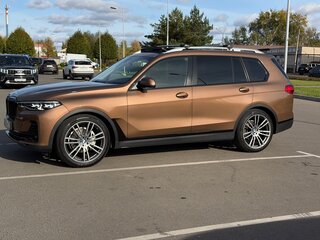 2020 BMW X7 30d I (G07), золотистый, 5550000 рублей, вид 3
