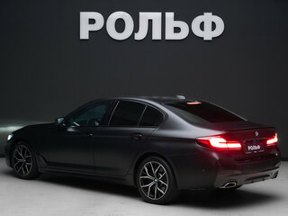 2020 BMW 5 серии 530d xDrive VII (G30/G31/G38) Рестайлинг, чёрный, 6700000 рублей, вид 3