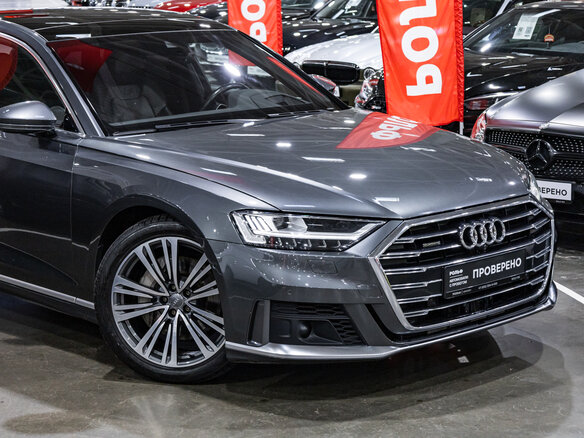 2019 Audi A8 50 TDI IV (D5), серый, 4849700 рублей - вид 4