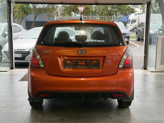 2011 Kia Rio II Рестайлинг, оранжевый, 525000 рублей, вид 4