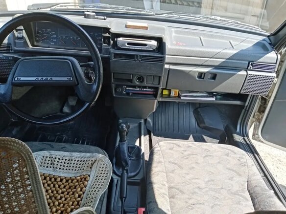 2004 Lada (ВАЗ) 21093i, серебристый, 280000 рублей - вид 6