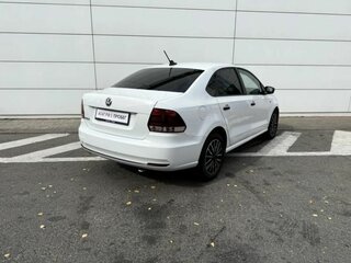 2019 Volkswagen Polo V Рестайлинг, белый, 920000 рублей, вид 5