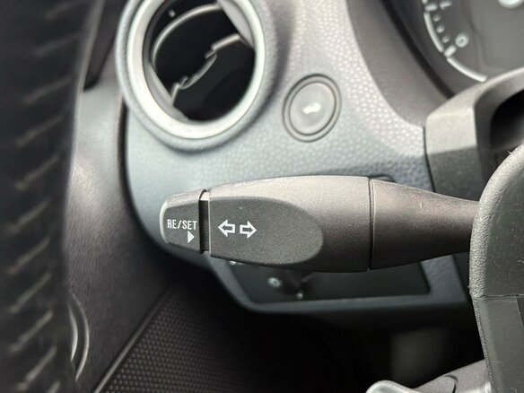 2007 Ford Fiesta Mk5, чёрный - вид 10