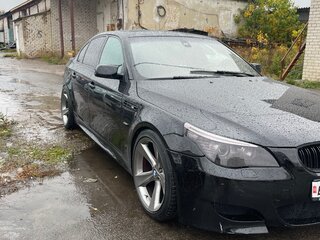2004 BMW 5 серии 525i V (E60/E61), чёрный, 950000 рублей, вид 3