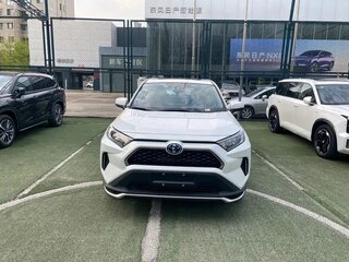 2024 Toyota RAV4 V (XA50), белый, 6610402 рублей, вид 2