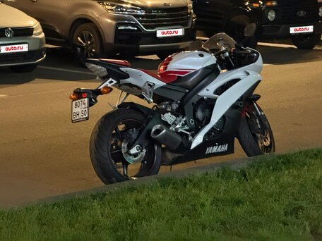 2008 Yamaha YZF-R6, белый, 790000 рублей, вид 3