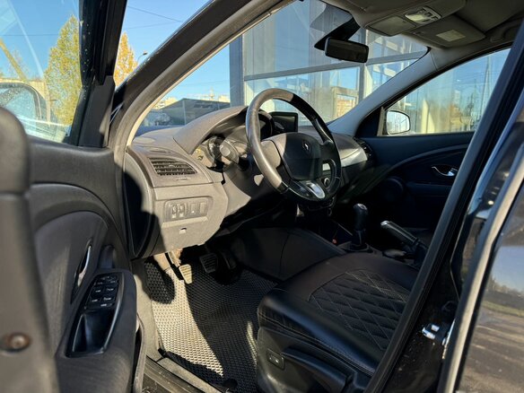 2010 Renault Fluence I, чёрный, 500000 рублей - вид 9