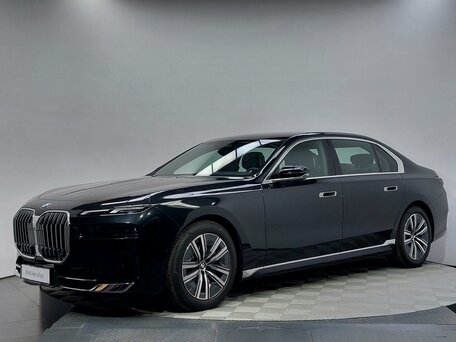 2025 BMW 7 серии 740i xDrive VII (G70), чёрный, 13000000 рублей, вид 1