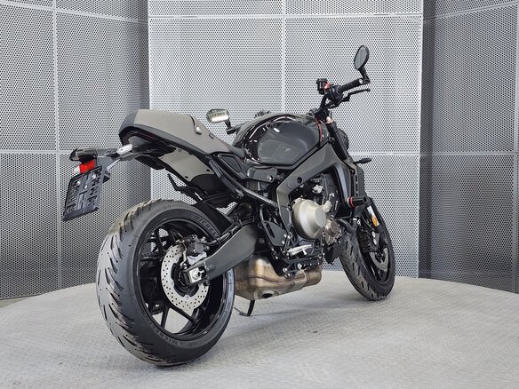 2023 Yamaha XSR900, чёрный, 927000 рублей - вид 7
