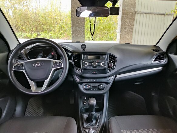 2020 Lada (ВАЗ) Vesta I, серый, 875000 рублей - вид 10
