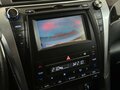2017 Toyota Camry VII (XV50) Рестайлинг, белый, 2025000 рублей - вид 7