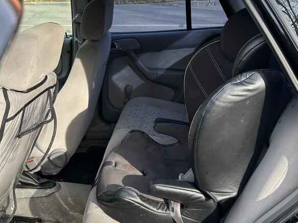 2005 Volkswagen Pointer, чёрный, 200000 рублей - вид 19