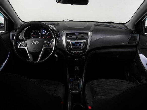 2016 Hyundai Solaris I Рестайлинг, белый, 1050000 рублей - вид 17