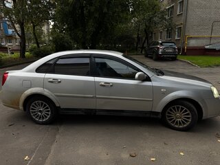 2004 Chevrolet Lacetti I, серебристый, 350000 рублей, вид 4