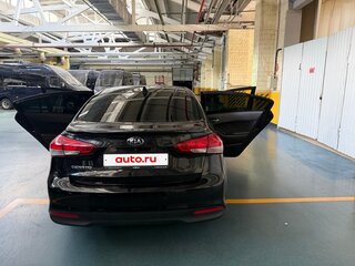 2018 Kia Cerato III Рестайлинг (Classic), чёрный, 1200000 рублей, вид 5