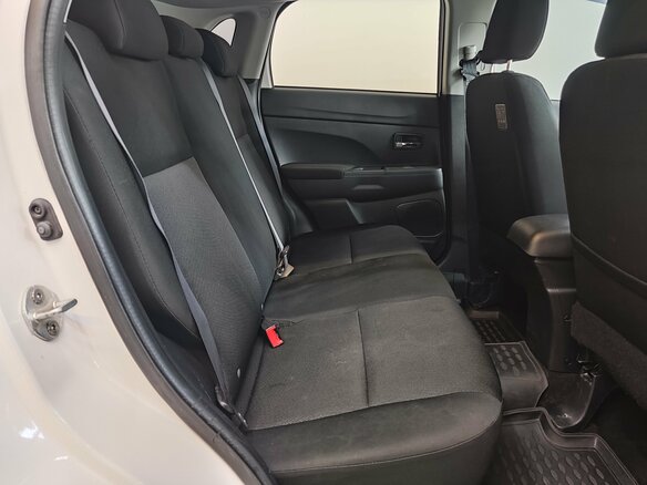 2011 Mitsubishi ASX I, белый, 840000 рублей - вид 21