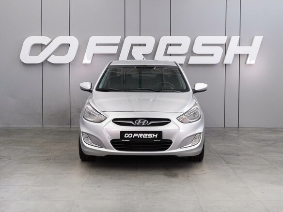 2012 Hyundai Solaris I, серебристый, 574000 рублей - вид 2