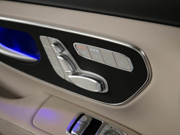 2026 Mercedes-Benz V-Класс Extra Long 300 d экстра длинный III (W447) Рестайлинг 2, чёрный, 15624000 рублей - вид 8