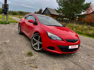 2013 Opel Astra GTC J Рестайлинг, красный, 670000 рублей, вид 3