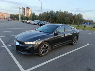 2020 Kia K5 III, серый, 2270000 рублей, вид 1