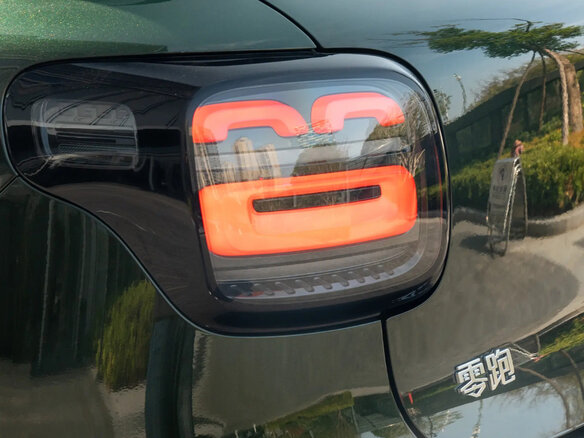 2026 Leapmotor A10 53 kWh, зелёный, 2245000 рублей - вид 11