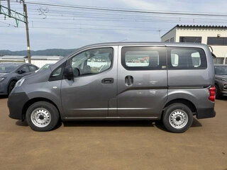 2022 Nissan NV200, серый, 1350700 рублей, вид 3