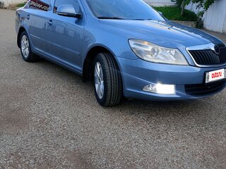 2010 Skoda Octavia II (A5) Рестайлинг, серый, 760000 рублей, вид 1