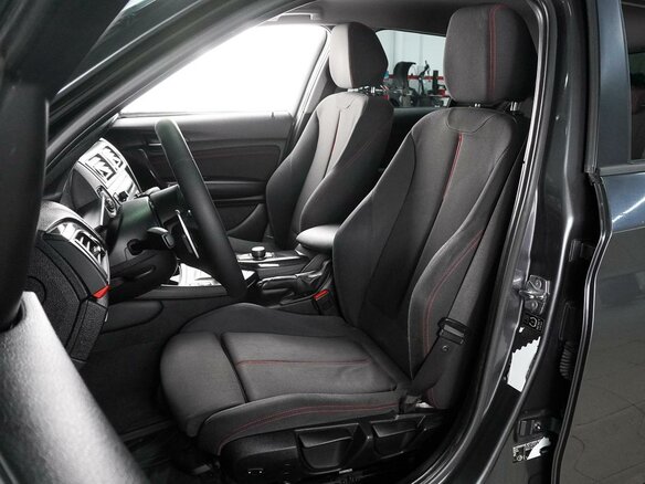 2011 BMW 1 серии 118i II (F20/F21), серый, 1219000 рублей - вид 9