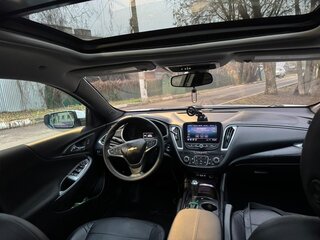 2020 Chevrolet Malibu IX Рестайлинг, белый, 1799000 рублей, вид 3