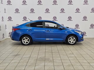 2019 Hyundai Solaris II, синий, 997000 рублей, вид 4
