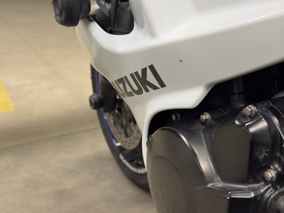 2012 Suzuki GSX 1250 FA, белый, 715000 рублей - вид 11