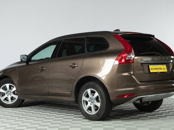 2013 Volvo XC60 I Рестайлинг, золотистый, 2529000 рублей - вид 3