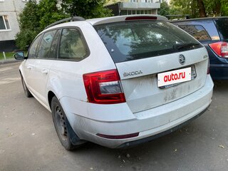 2017 Skoda Octavia III (A7) Рестайлинг, белый, 1100000 рублей, вид 4
