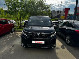 Нашли авто Toyota Voxy
