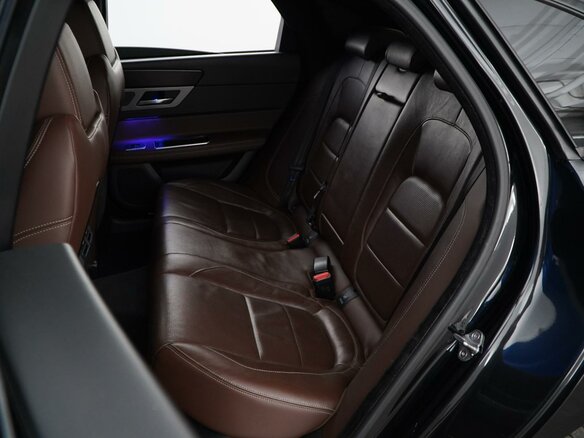 2016 Jaguar XF II, чёрный - вид 8