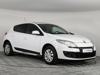 2012 Renault Megane III Рестайлинг, белый, 550000 рублей, вид 2