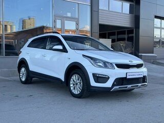 2019 Kia Rio X-Line IV, белый, 1525000 рублей, вид 3