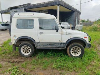 1987 Suzuki Samurai, белый, 300000 рублей, вид 3