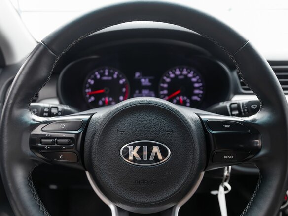 2019 Kia Rio IV, серый, 1399000 рублей - вид 11