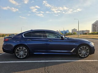 2018 BMW 5 серии 530d VII (G30/G31/G38), синий, 4400000 рублей, вид 5