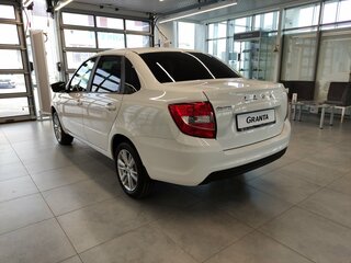 2026 Lada (ВАЗ) Granta I Рестайлинг, белый, 1068000 рублей, вид 4