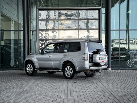 2011 Mitsubishi Pajero IV, серебристый, 1790000 рублей, вид 5
