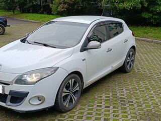 2012 Renault Megane III Рестайлинг, белый, 690000 рублей, вид 1