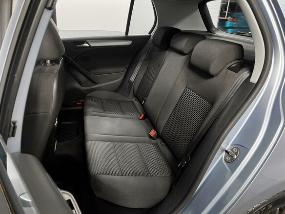 2011 Volkswagen Golf VI, голубой, 749900 рублей - вид 8