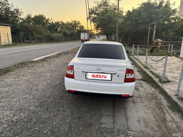 2015 Lada (ВАЗ) Priora I Рестайлинг, белый, 540000 рублей - вид 5
