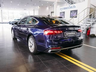 2021 Audi A5 Sportback 40 TFSI II (F5) Рестайлинг, синий, 2284000 рублей, вид 4
