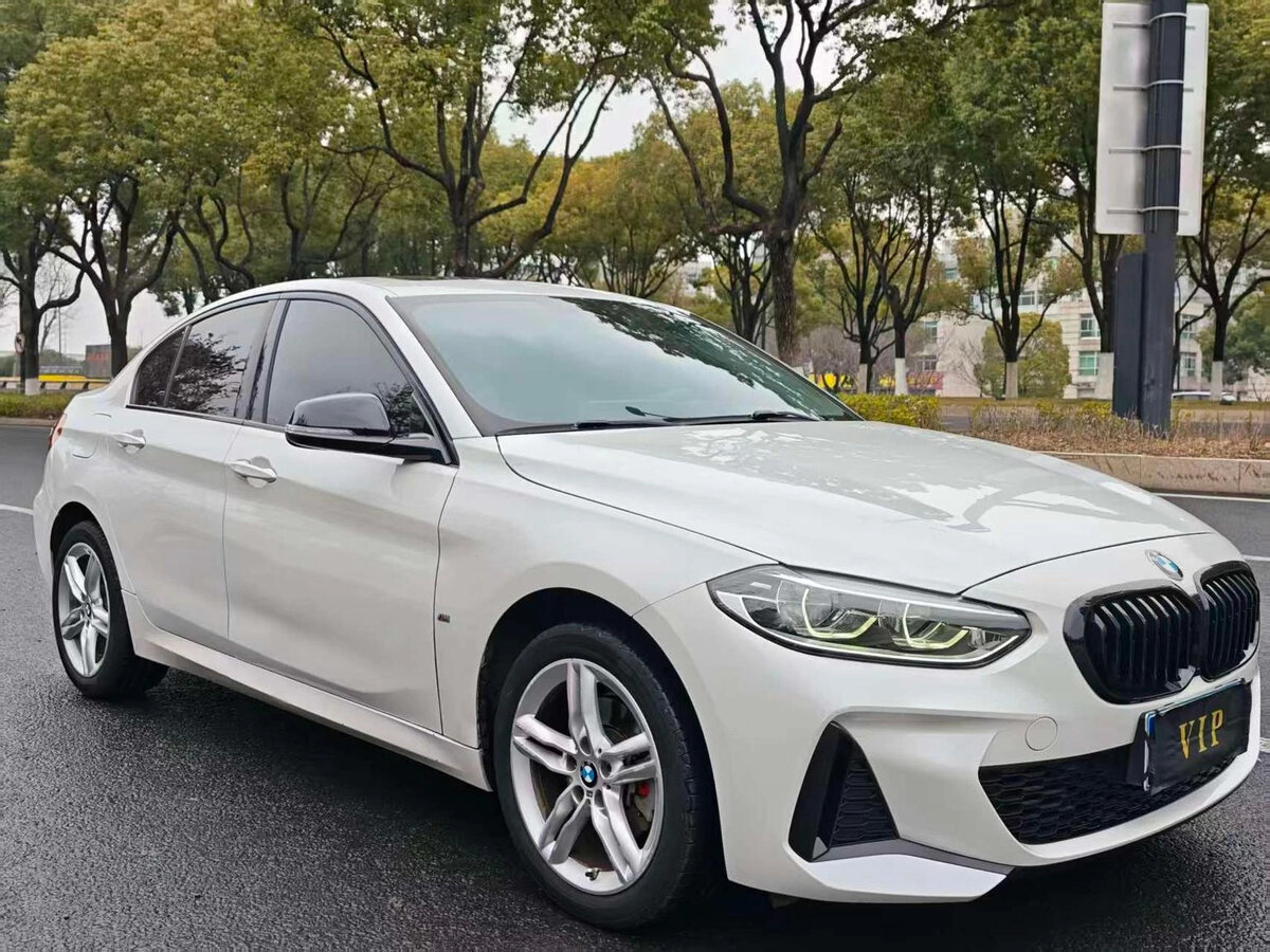 Открыть фотографии: BMW 1 серии III (F52) Рестайлинг