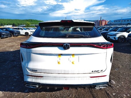 2026 Changan UNI-Z, белый, 2120000 рублей, вид 4